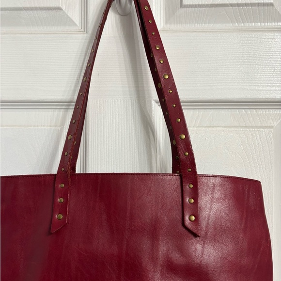 Lucky Brand Large Red Leather Tote Bag Zipper Close Studded Handles - Picture 2 of 14